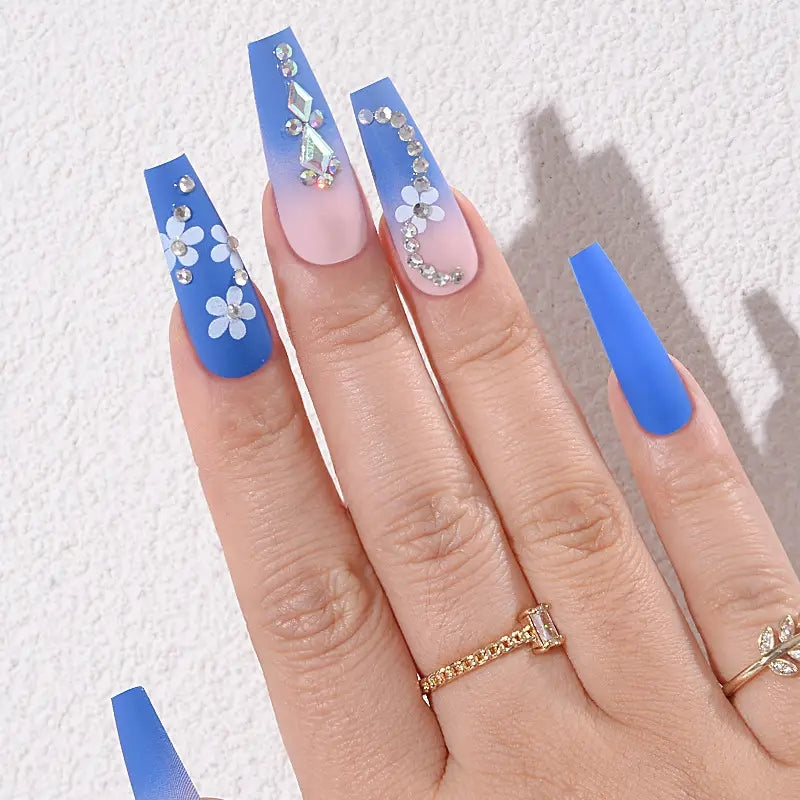 Press on nails 15 sets(open in LIVE)